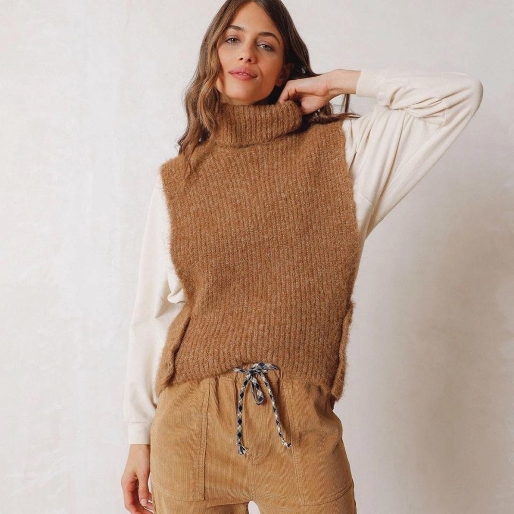 Elegant Turtleneck Sweater Vest (Spanish Brand)